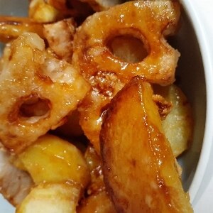 レンコンとサツマイモの甘じょっぱ炒め(・o・)